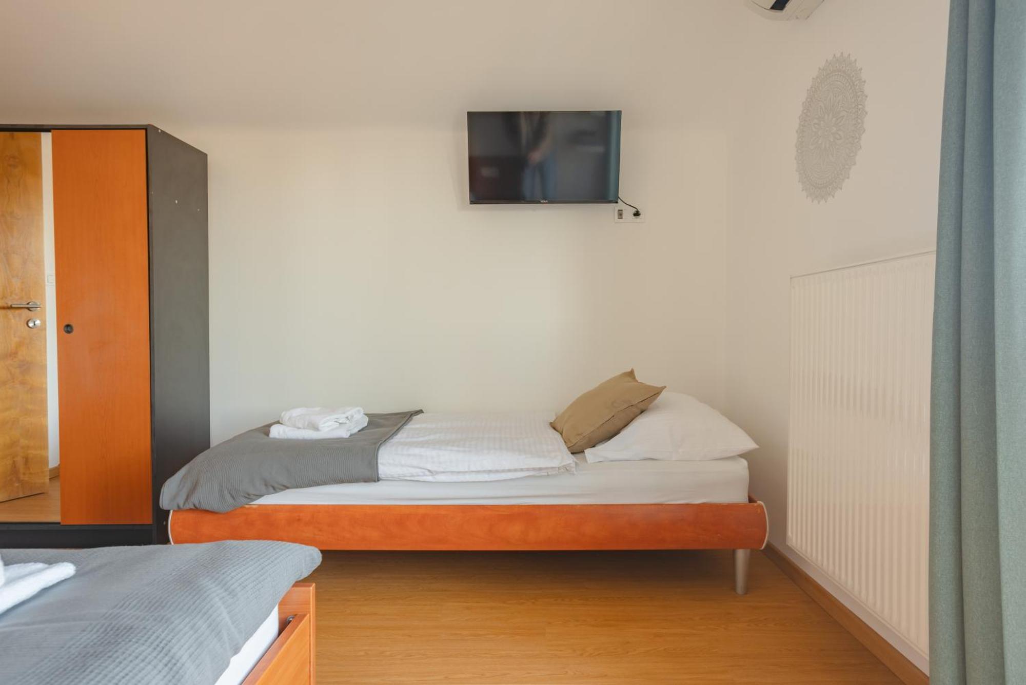 Vila Klara Apartments Ljubljana Exteriör bild