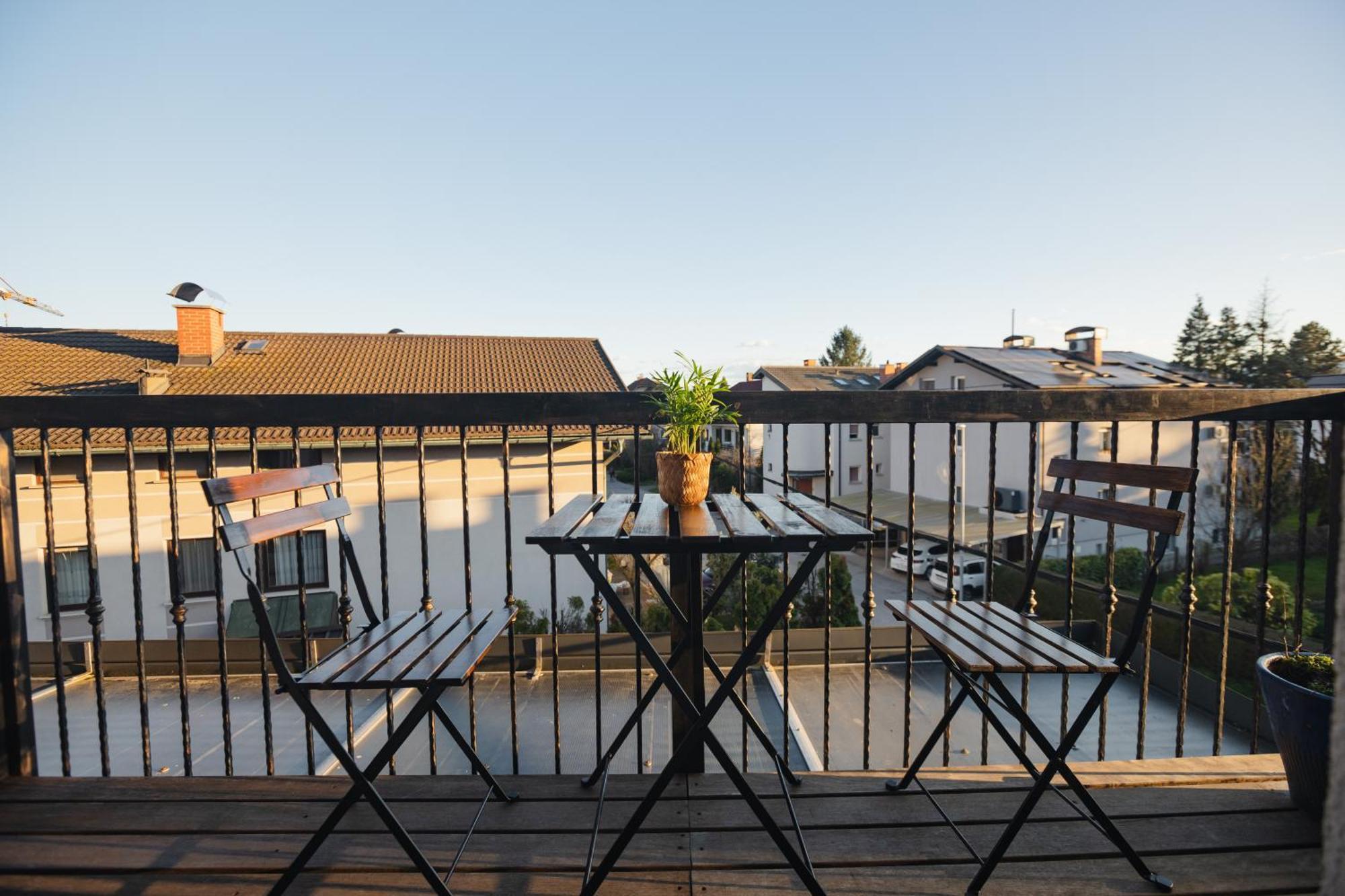 Vila Klara Apartments Ljubljana Exteriör bild