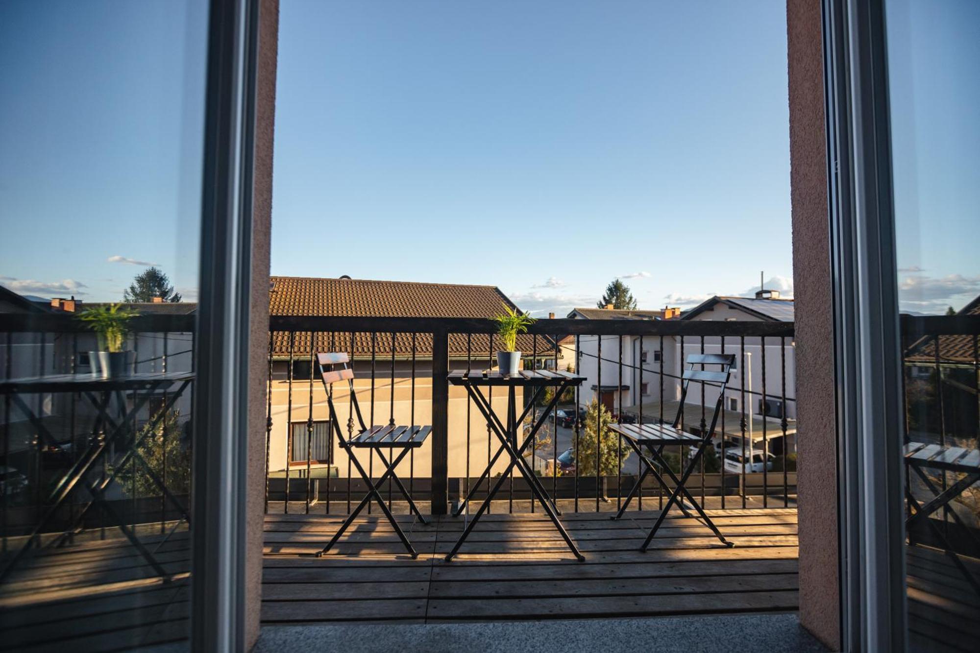 Vila Klara Apartments Ljubljana Exteriör bild